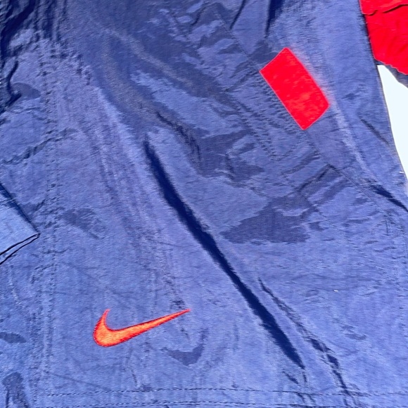 Men’s VINTAGE NIKE Navy Red Sz M Nylon Hooded Parka Red Tag - Picture 3 of 11